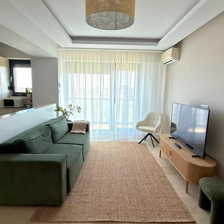 Sophia Luxury